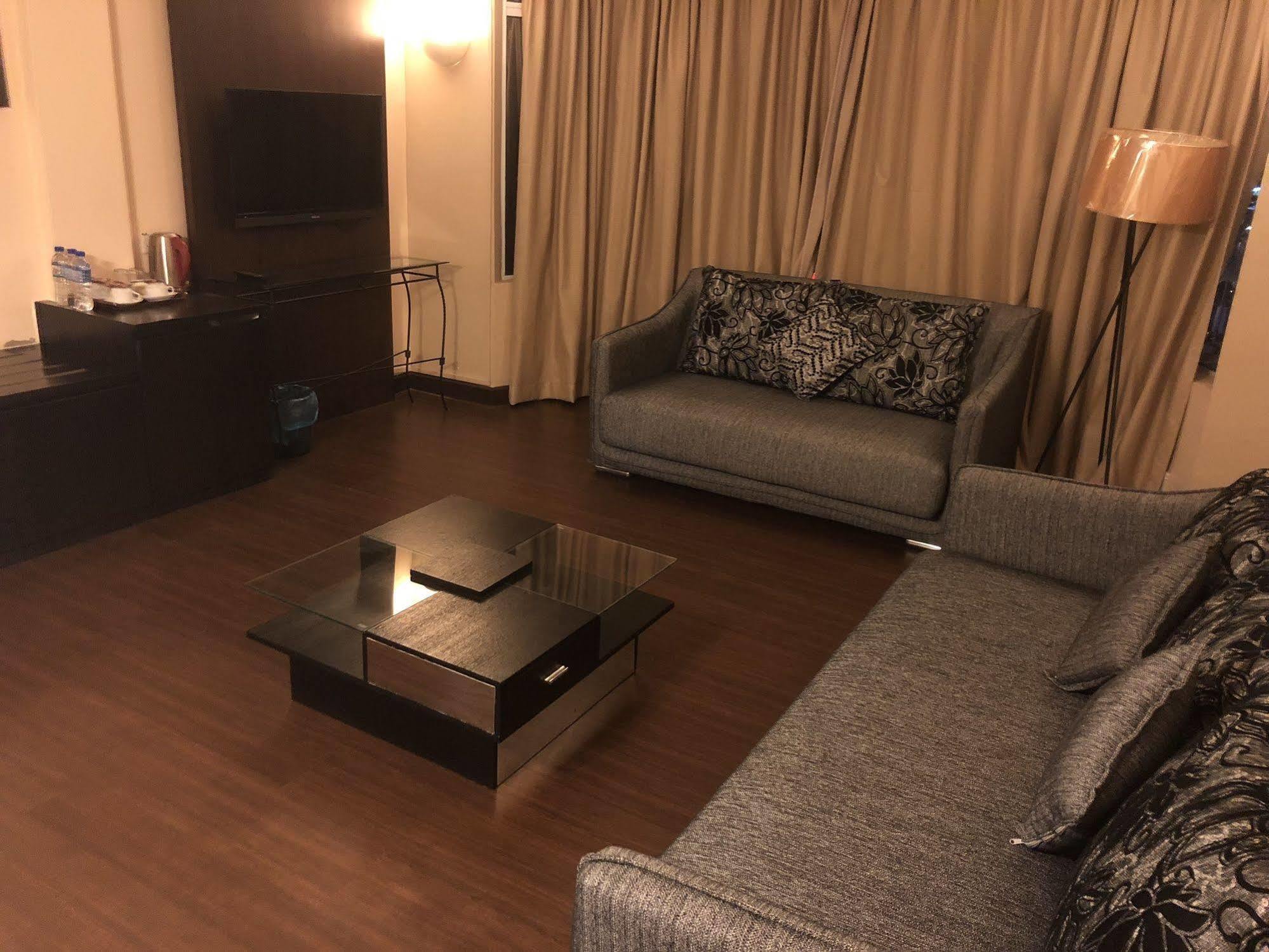 Legend Inn Taiping Extérieur photo